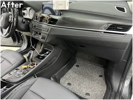 BMW X1 실내랩핑으로 하이그로시 기스 커버업! X1(F48) 카본랩핑 / 서울 동작구