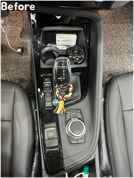 BMW X1 실내랩핑으로 하이그로시 기스 커버업! X1(F48) 카본랩핑 / 서울 동작구