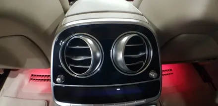 [분당벤츠전문점] 벤츠 S클래스 W222 S63 AMG 2018년식 신형개조 부메스터 3D전동 트위터 1열 송풍구 엠비언트 교체 2열 송풍구 엠비언트 교체 / 성남 분당구 정자동