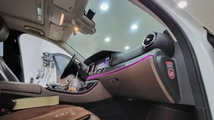 벤츠 W213 E220d E클래스 순정 엠비언트 고장수리 데쉬보드 / 성남 분당구 정자동