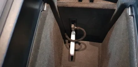[분당벤츠전문점] 벤츠 GLS클래스 X166 GLS500 국산 안드로이드 카블릿M2C200 셋탑 네비게이션 매립+무선공유기 설치+국산 USB AUX+순정 리어모니터 연동 / 성남 분당구 정자동