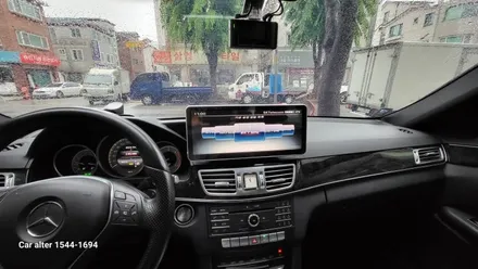 E220 M2C200PLUS 12.3인치 모니터교체 USBAUX 후방카메라교체 LTE 라우터 현대모비스 NTG-4500CE 모니터고장탈거 분당구 정자동 카알터 / 성남 분당구 정자동