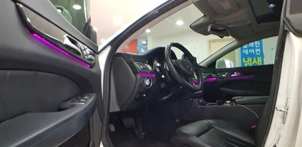 [분당벤츠전문점] 벤츠 W218 CLS250 순정 3색 엠비언트를 순정 12색 멀티컬러 적용 光량 5배 UPUP~~ 순정방식 그대로~~ 변경작업 / 성남 분당구 정자동