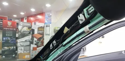 [분당벤츠전문점] 벤츠 W222 S500 아이나비 QXD5000+커넥티드 프로+신형 에너팩 프로12A 보조배터리 설치, 순정 옵션에서 제외된 순정형 3D부메스터 전동트위터 설치 / 성남 분당구 정자동
