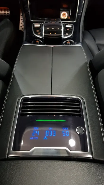 [분당 벤츠 전문점] 벤츠 C253 GLC350e 2018년식 미세먼지와 코로나 바이러스 퇴치에 도움되는 순정 매립형 공기청정기 지어에 GAIR설치 및 순정형 3D부메스터 신형 전 / 성남 분당구 정자동
