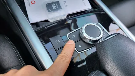 분당벤츠전문점 카알터 E클래스 W212 E220 NTG4500 모니터 블랙아웃  국산 12.3 모니터교체 M2C200A PLUS교체 USBAUX 설치 / 성남 분당구 정자동