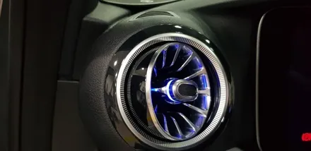 [분당벤츠전문점] 벤츠 E클래스 W213 E250 페이스 리프트 신차 패키지 부메스터 3D전동 트위터, 전면송풍구 엠비언트 교체 / 성남 분당구 정자동