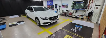 벤츠 E220 M2C200PLUS 순정어라운드뷰 작업후기 W213 / 성남 분당구 정자동