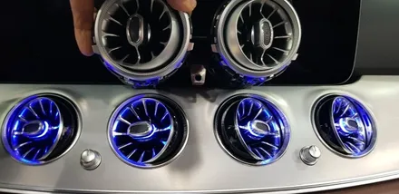 [분당벤츠전문점] 벤츠 E클래스 W213 E250 페이스 리프트 신차 패키지 부메스터 3D전동 트위터, 전면송풍구 엠비언트 교체 / 성남 분당구 정자동