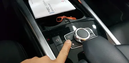 [분당벤츠전문점] 벤츠 E클래스 W212 E220 2015년식 현대모비스 NTG-4500CE 순정모니터 고장 탈거 M2C200플러스 안드로이드 네비게이션 국산 고해상도 12.3인치 / 성남 분당구 정자동