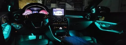 [분당벤츠전문점] 벤츠 C클래스 W205 C250d 2017년식 순정 엠비언트 64색 변경(조그다이얼 방식) 부메스터3D 전동트위터 교체 / 성남 분당구 정자동