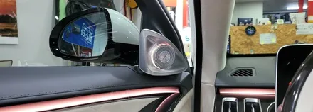 [분당벤츠전문점] 벤츠 S클래스 W223 S580 2022년식 독립적으로 사용하는 미디어장치(주행중 유튜브 넷플릭스 등등 시청됨) 부메스터 4D 전동트위터 교체 스타뷰S 탈거 주차 / 성남 분당구 정자동
