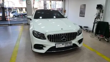 벤츠 2018 W213 E220d 순정 앰비언트 고장수리 / 성남 분당구 정자동