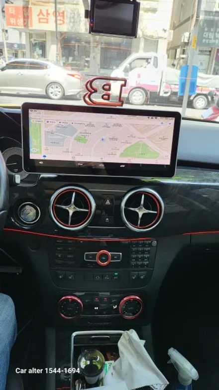벤츠 2015 X204 GLK220 프리미어 M2C200A 모니터교체 공임작업 + AUX코딩 순정GPS연동 파크라케이블 무선 LTE WiFi 라우터 / 성남 분당구 정자동