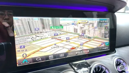 벤츠 W213 E300 순정 엠비언트 고장수리 터치모니터변경 국산 안드로이드 M2C200APLUS USBAUX 순정GPS연동 무선 LTE WiFi 분당 판교 벤츠전문 카알터 / 성남 분당구 정자동