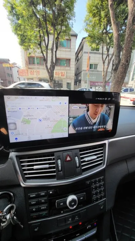 벤츠 E300  중국산 안드로이드올인원 고장 국산국산 와이드모니터 안드로이드 11 KC인증 NV700 아틀란V5 내비게이션 / 성남 분당구 정자동
