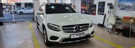 분당벤츠전문점 카알터 GLC X253 GLC220d 순정옵션 빠진 센터 스피커 시공 순정 64색 엠비언트 교체 / 성남 분당구 정자동