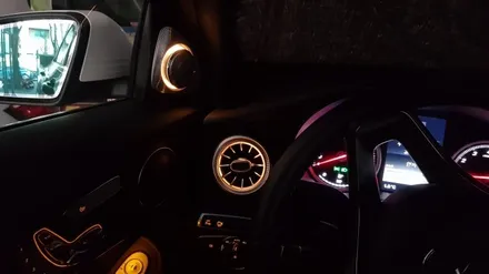 [분당 벤츠 전문점] 벤츠 C253 GLC클래스 GLC300 순정형 3D부메스터 신형 전동트위터 및 순정형 리어 송풍구 엠비언트설치 작업 / 성남 분당구 정자동
