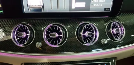 [분당 벤츠 전문점] 벤츠 E클래스 W213 E63AMG 부메스터 3D전동 트위터, 전면&리어 송풍구엠비언트, 블랙 사이드리피터, AMG웰컴라이트 교체 작업 / 성남 분당구 정자동
