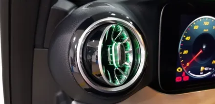 [분당벤츠전문점] 벤츠 2021년식 W213 E250 페이스 리프트 신차 패키지 부메스터 3D전동 트위터, 전면송풍구&리어송풍구 엠비언트, 미드스피커 엠비언트 커버 교체 작업 / 성남 분당구 정자동
