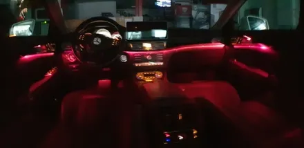 [분당벤츠전문점] 벤츠 W218 CLS350 순정 12색 엠비언트 M2C200플러스 GPS 파크라케이블 국산 12.3인치 모니터 교체 이지억세스 워크인 / 성남 분당구 정자동