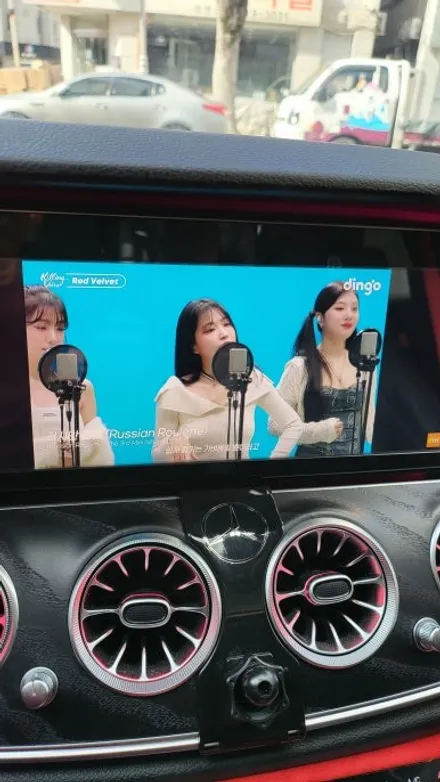 벤츠 W213 E300 순정 엠비언트 고장수리 터치모니터변경 국산 안드로이드 M2C200APLUS USBAUX 순정GPS연동 무선 LTE WiFi 분당 판교 벤츠전문 카알터 / 성남 분당구 정자동