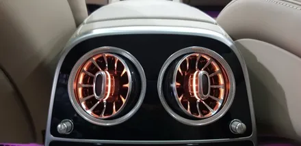 [분당벤츠전문점] 벤츠 S클래스 W222 S63 AMG 2018년식 신형개조 부메스터 3D전동 트위터 1열 송풍구 엠비언트 교체 2열 송풍구 엠비언트 교체 / 성남 분당구 정자동