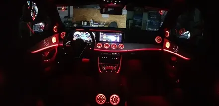 [분당벤츠전문점] 벤츠 2021년식 W213 E250 페이스 리프트 신차 패키지 부메스터 3D전동 트위터, 전면송풍구&리어송풍구 엠비언트, 미드스피커 엠비언트 커버 교체 작업 / 성남 분당구 정자동