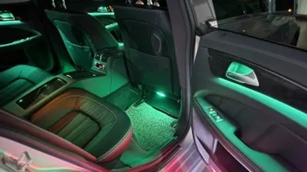 벤츠 W218 CLS400 순정 12색  엠비언트 교체 타업체 내비게이션 탈거 및 모니터교체 배터리방전 블랙박스 교체 바르타 AGM 배터리교체 / 성남 분당구 정자동