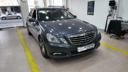 벤츠 E클래스 E300 국산 와이드모니터교체 안드로이드11 NV700 아틀란V5 네비게이션 후방카메라교체 블랙박스교체 하이패스매립 옵틱글래스 광각미러교체 / 성남 분당구 정자동