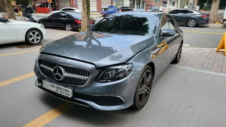 벤츠 W213 E250 M2C200APLUS 티맵 아리아 음성 안됨 유튜브 안됨 이슈 탈거 안드로이드 NV700 셋탑 내비게이션 본체 교체 / 성남 분당구 정자동