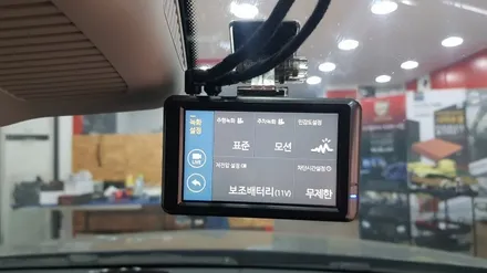 [분당 벤츠 전문점] 벤츠 W218 후기형 CLS클래스 CLS 250d 보이지도 않는 순정 3색 앰비언트를 순정 방식 그대로 12색 멀티컬러 지원되는 앰비언트 LED광량 5배 UP / 성남 분당구 정자동