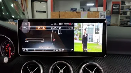 [분당벤츠전문점] 벤츠 W176 후기형 2018년식 A클래스 A200 순수 국산 12.3인치 와이드 모니터 + 국산 안드로이드 카블릿 M2C100 셋탑 / 성남 분당구 정자동