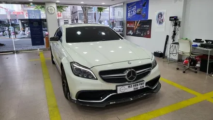 [분당벤츠전문점] 벤츠 CLS W218 CLS63 AMG 2016년식 순정 12색 멀티컬러 엠비언트 시공작업 / 성남 분당구 정자동