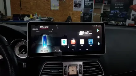 [분당 벤츠 전문점] 벤츠 A207 E200 카브리올레 순수국산 12.3인치 대화면 와이드 모니터 + 구글 공식 인증된 안드로이드 카블릿 M2C 설치 / 성남 분당구 정자동
