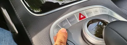 분당벤츠전문점 카알터 S클래스 S350d 중고차 신차만들기 M2C200플러스 국산 고해상도 인터페이스 휴대용무선 WiFi (통신비무료) 순정GPS연동 케이블 순정오디오 AUX코딩 / 성남 분당구 정자동
