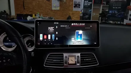 [분당 벤츠 전문점] 벤츠 A207 E200 카브리올레 순수국산 12.3인치 대화면 와이드 모니터 + 구글 공식 인증된 안드로이드 카블릿 M2C 설치 / 성남 분당구 정자동