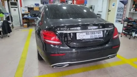 E클래스 E300 4D전동트위터 엠비언트교체 신형 전면 송풍구 엠비언트교체 리어 송풍구 엠비언트교체 레트로핏 분당 판교 벤츠전문점 카알터 / 성남 분당구 정자동