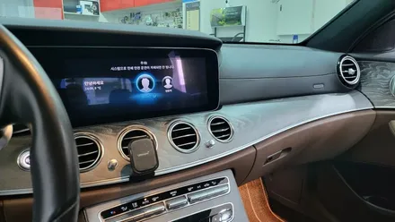 벤츠 W213 E350 F/L 송풍구 엠비언트교체 / 성남 분당구 정자동