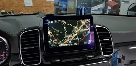 [분당벤츠전문점] 벤츠 GLS클래스 X166 GLS500 국산 안드로이드 카블릿M2C200 셋탑 네비게이션 매립+무선공유기 설치+국산 USB AUX+순정 리어모니터 연동 / 성남 분당구 정자동