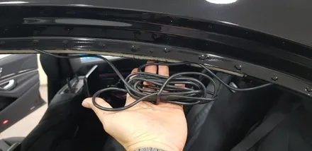 [분당벤츠전문점] 벤츠 W222 S500 아이나비 QXD5000+커넥티드 프로+신형 에너팩 프로12A 보조배터리 설치, 순정 옵션에서 제외된 순정형 3D부메스터 전동트위터 설치 / 성남 분당구 정자동