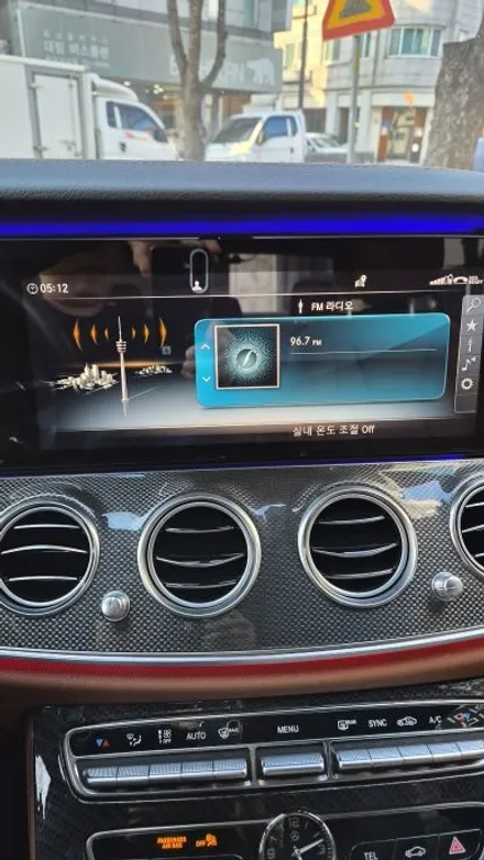 벤츠 W213 E350 순정 터치모니터 변경 안드로이드올인원 A100 퀄컴 CPU 8RAM+128ROM 무선 카플레이 안드로이드오토 USBAUX 순정GPS 연동 / 성남 분당구 정자동