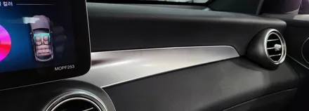 벤츠 전문점 카알터 GLC GLC300e 송풍구 엠비언트 교체 데쉬보드 가로바 AMG로고 엠비언트 교체 / 성남 분당구 정자동