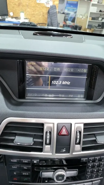 벤츠 E350 카브리올레 국산 안드로이드 M2C200PLUS 네비게이션 국산 12.3 와이드모니터 교체 분당 판교 카알터 / 성남 분당구 정자동