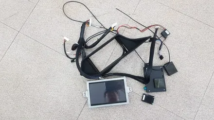 [분당 벤츠 전문점] 벤츠 W212 후기형 E클래스 E220 2015년식 고질병 현대모비스 NTG-4500CE 15MY-R2 모니터 먹화면 블랙아웃 고장 탈거 ☞ 내구성 떨어지는 / 성남 분당구 정자동
