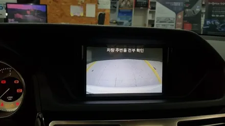 [분당벤츠전문점] 벤츠 W212 E220 2014년식 안드로이드 M2C200APLUS 네비게이션 AUX코딩 국산 12.3인치 모니터 교체 순정 12색 엠비언트교체 순정 룸미러 하이 / 성남 분당구 정자동