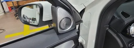 [분당벤츠전문점] 벤츠 C253 GLC300쿠페 2018년식 타업체 시공된 불량 고장난 엠비언트 탈거 원복후 순정 64색 엠비언트 변경 + 부메스터 3D전동 트위터 + 데쉬보드 엠 / 성남 분당구 정자동