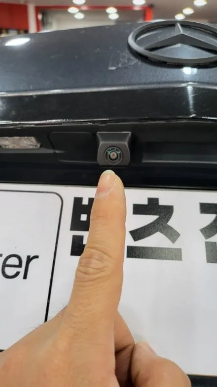 벤츠전문 카알터 W212 E220 타업체 작업된 중국산 안드로이드 후방카메라고장 교체 블랙박스 보조배터리 공임시공 흡음 차량하부매립 / 성남 분당구 정자동