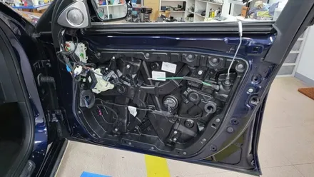 벤츠 E220d 중고차 전동트위터 모터 엠비언트 고장수리 및 순정 터빈 송풍구 공임 교체작업 / 성남 분당구 정자동