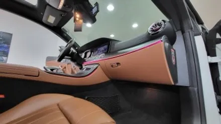 벤츠 2018 W213 E220d 순정 앰비언트 고장수리 / 성남 분당구 정자동